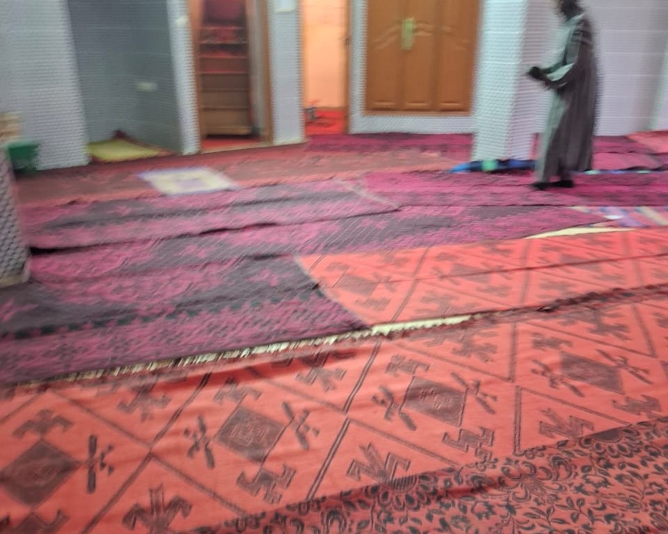 تفريش وتجهيز مسجد